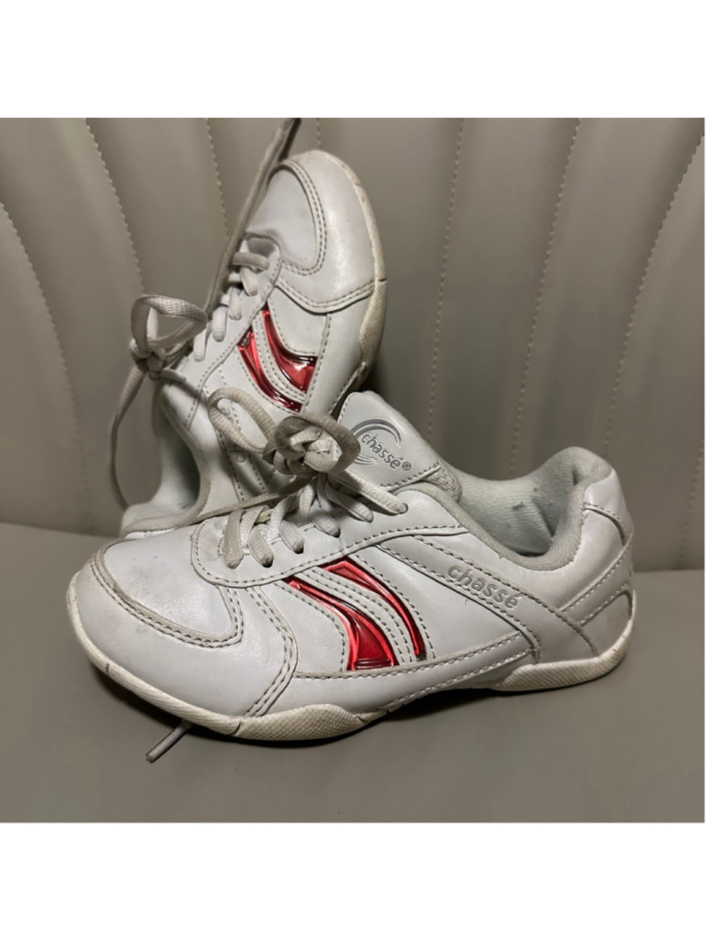 Chassé Cheer Shoes Kids White Red Athletic Sneakers Girls Size 1Y Youth